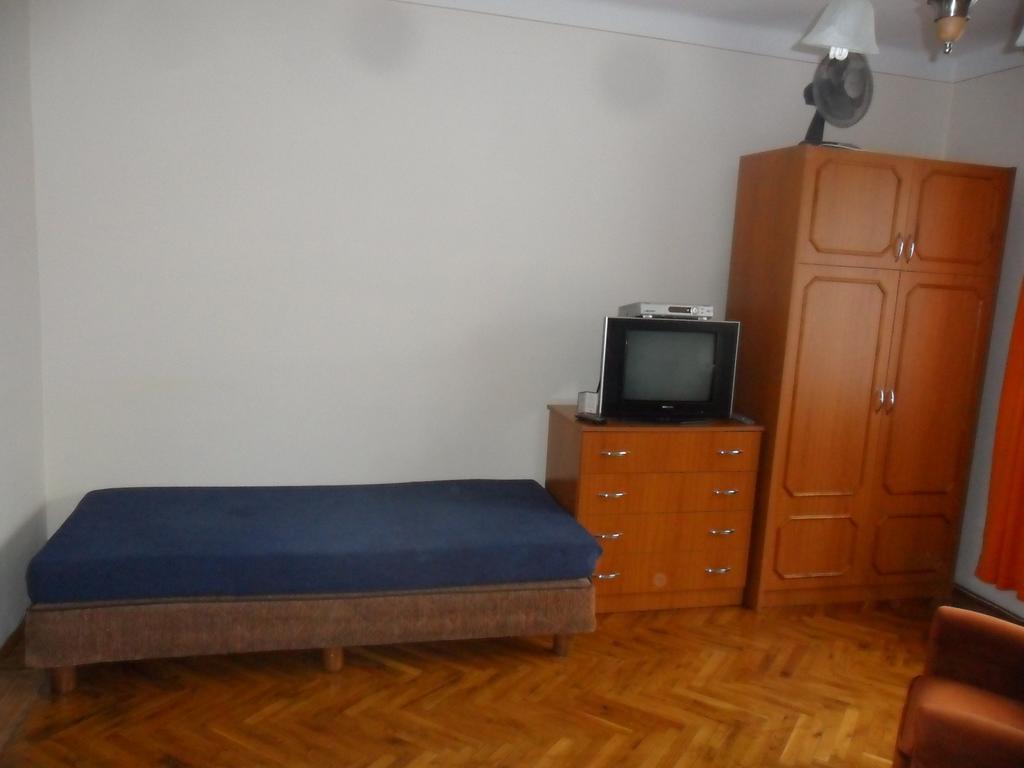 Pallosi Haz "A" Sárvár Buitenkant foto