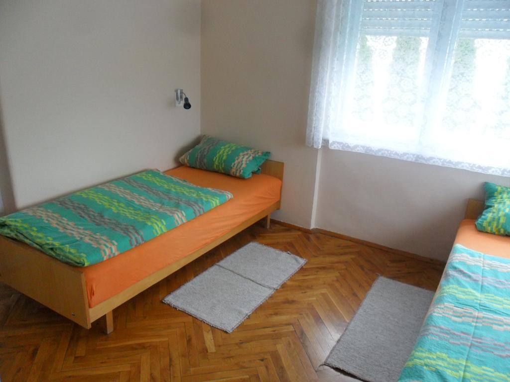 Pallosi Haz "A" Sárvár Buitenkant foto